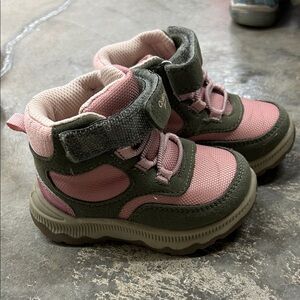 Oshkosh toddler boots